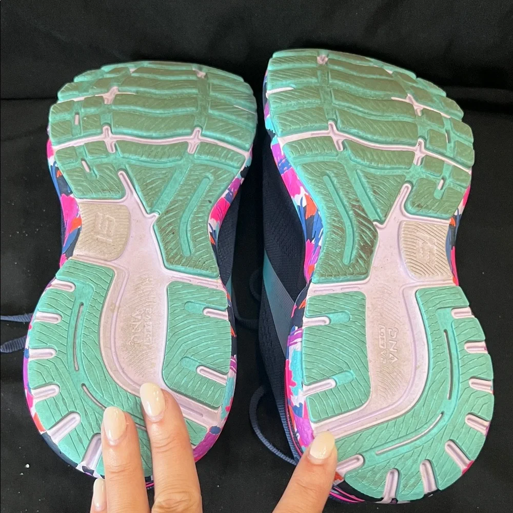 Brooks Women's Navy and Pink Athletic Shoes - Picture 10 of 10